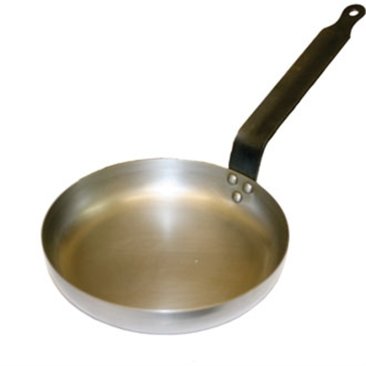 Vogue Omelette Pan - 10