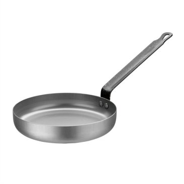 Vogue Omelette Pan 8in